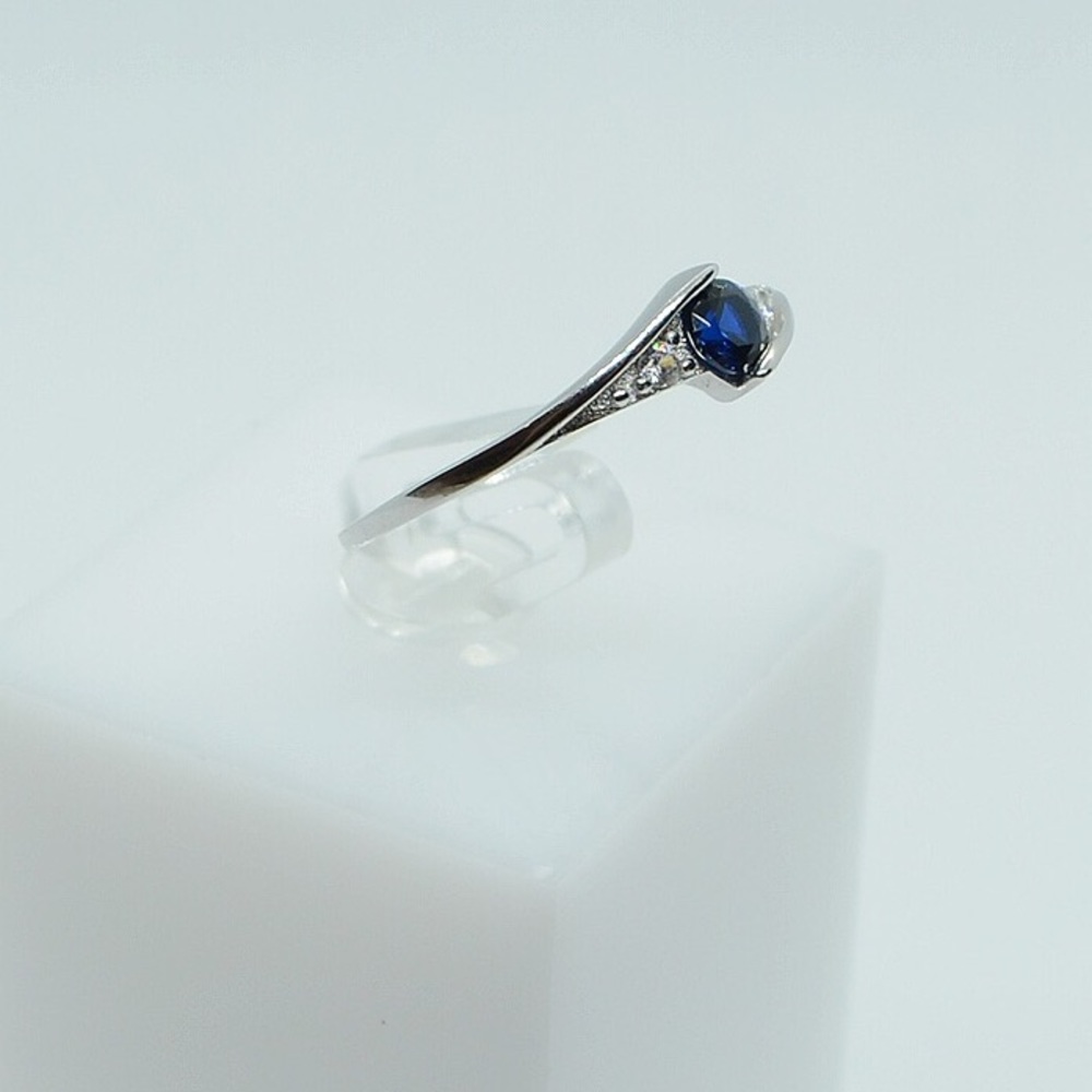 Sterling Silver Round Blue Sapphire Solitaire Ring - Picture 2 of 3